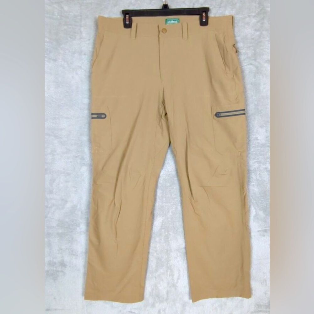 LL Bean Hiking Cargo Pants